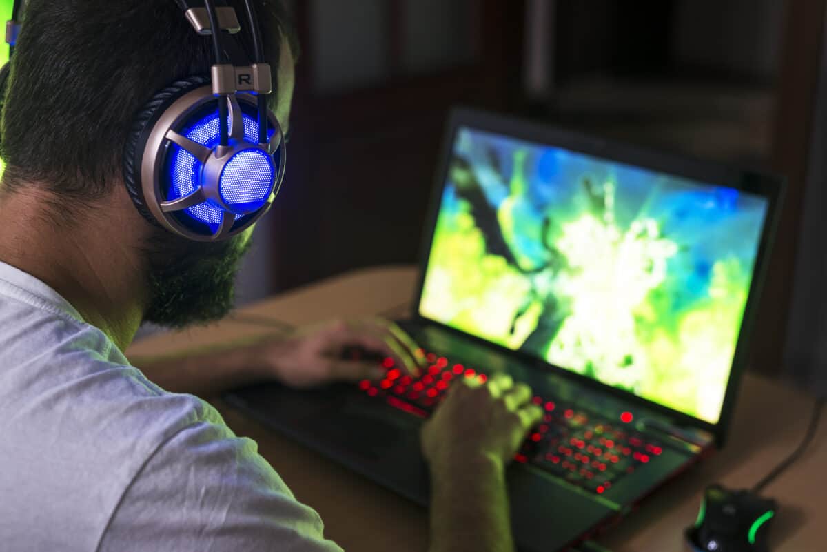 FPS vs. Refresh Rate: What’s the Difference, and How Are They Related ...